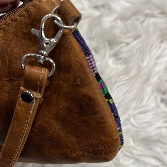 Sabra & Sand Huipile and Leather Floral Tasseled Wristlet - Picture 15 of 16